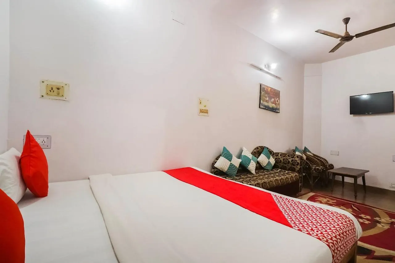 *** Hotel Oyo 66395 Kesher Guest House Varanasi India